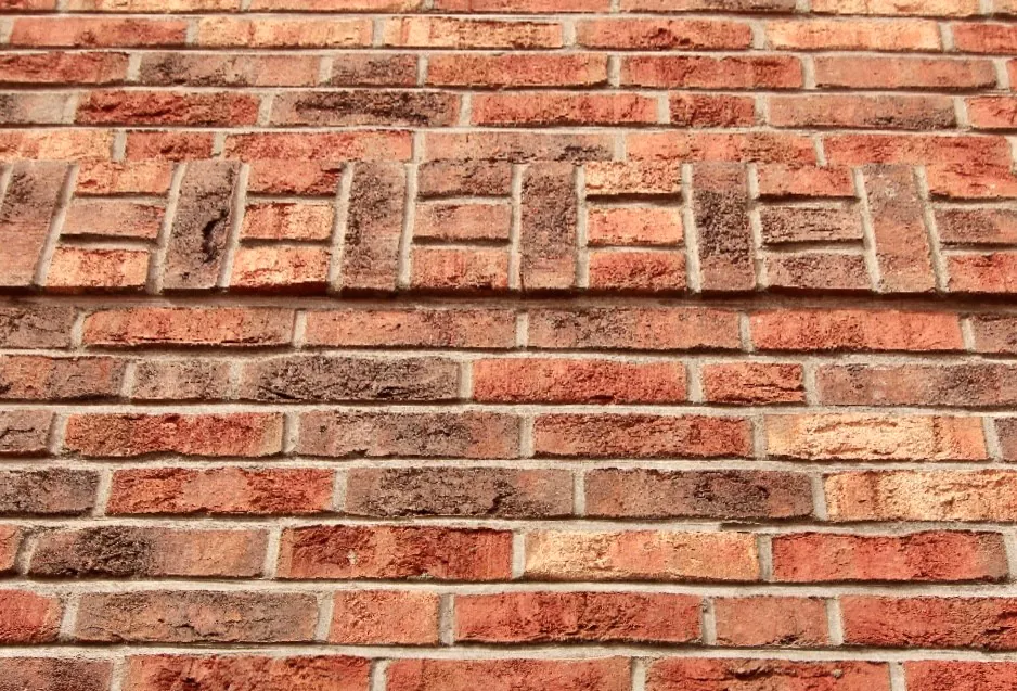 Gedämmte Klinkerfassade mit neuen Isolierklinkern in rot-bunt, rustikal